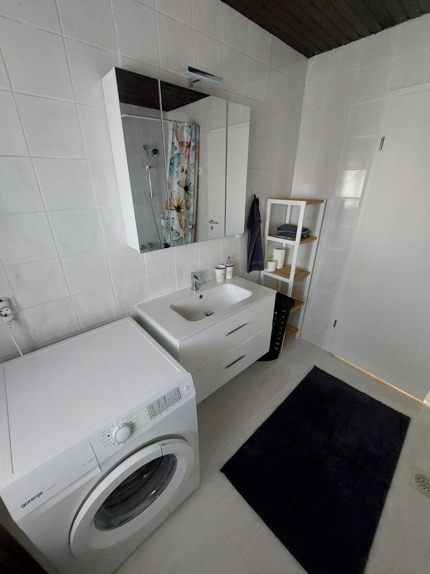 Moskriceva Apartment Ljubljana Buitenkant foto